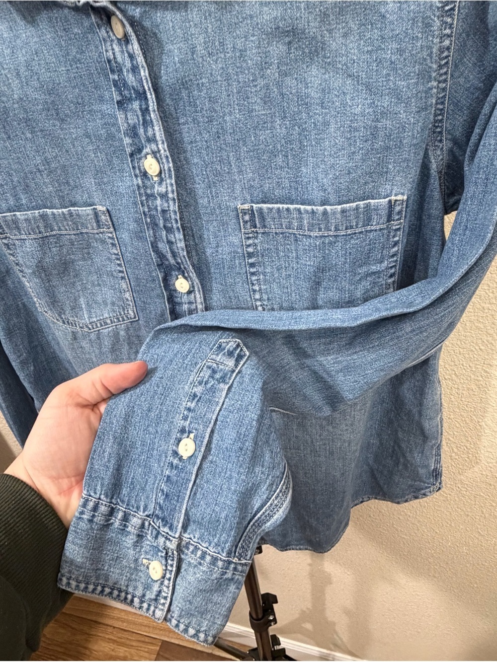 J.Crew 100% Cotton Chambray Button Down Shirt | Coastal Grandma Western Chic 10 - Picture 6 of 11